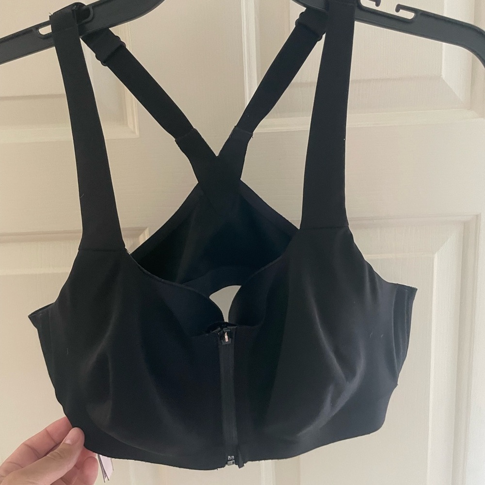 Victoria's Secret Black Sports Bra 38C